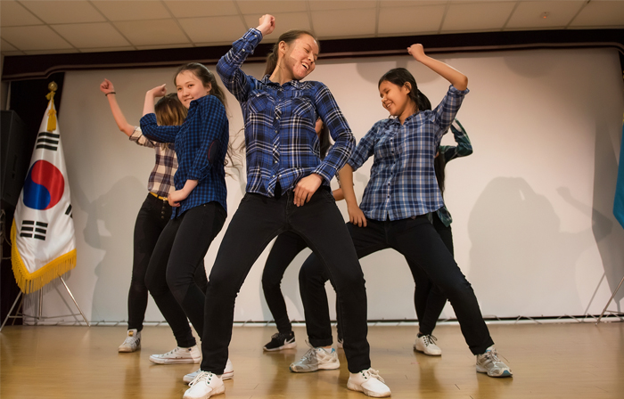 휴일에도 한국문화원으로 오세요  