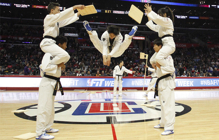 NBA 농구 코트에서 한국을 만나다