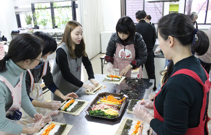 한국어 교육 전공 대학생들과의 한국어 수업