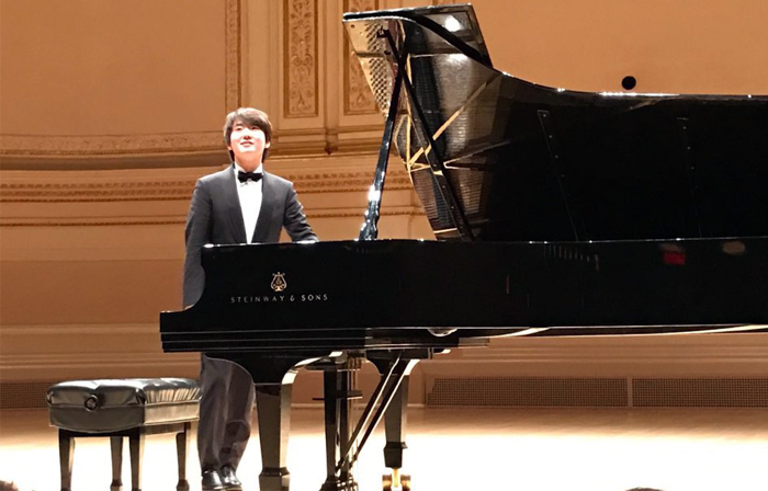 피아니스트 조성진, 꿈의 무대 카네기홀 데뷔