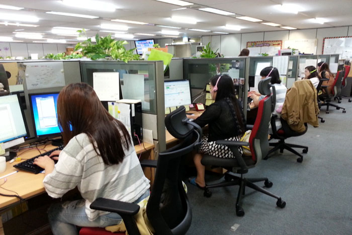 결혼이민자, 유학생 위한 찾아가는 전화상담서비스 확대