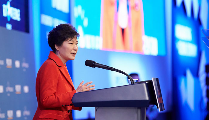 박 대통령, 글로벌 경제성장 방향 제시