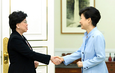 박 대통령, “한국, 감염병 대응 및 방역체계를 근본적으로 다시 짤 것”