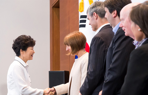 박 대통령, “신종감염병 대응에는 국제공조가 매우 중요”