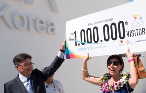 100만 명이 보고 맛 본 한국음식