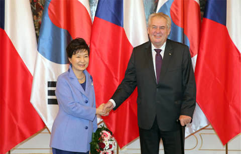 한-체코정상, 교역․인적교류 발전 높이 평가