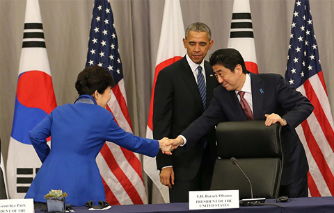 한•미•일, 북핵포기를 위한 안보협력 강화키로