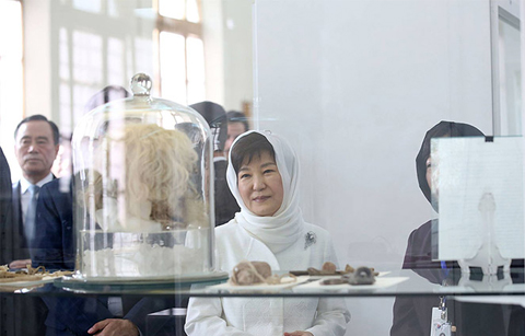 박 대통령, 페르시아 문화에 깊은 관심