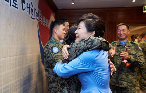 박 대통령, 남수단 파병 한빛부대 격려