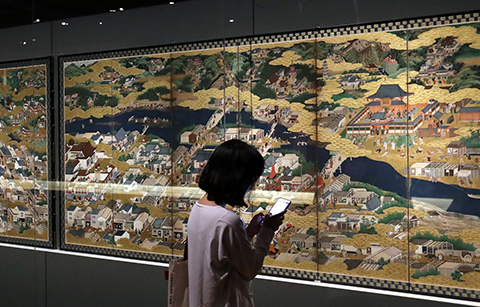 화폭에 담긴 ‘과거의 도시풍경’