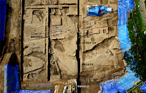 몽촌토성에서 백제 전성기 대형 포장도로 확인