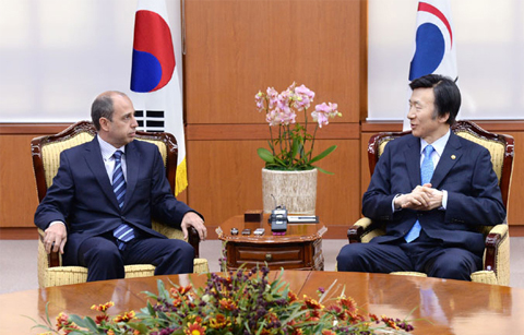 	정부, 유엔 북한인권 결의안 채택 환영