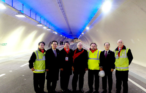 	유라시아 해저터널 개통