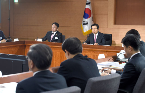 	2017 경제 업무보고, 일자리창출·민생안정 중점