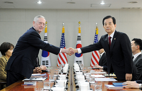 	한•미 국방장관, ‘양국 군사동맹 강화’