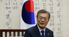 	한미 정상, ‘조속한 정상회담 추진’