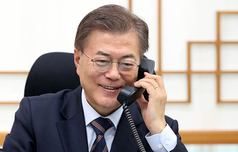 	문 대통령, 일본 총리와 정상 통화