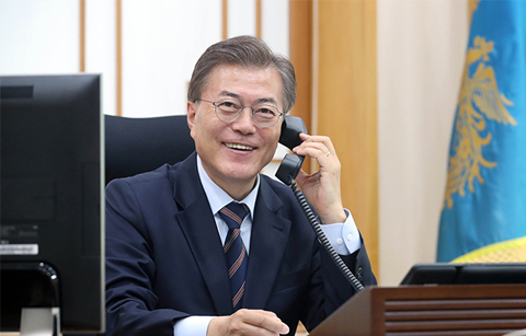 	문 대통령, 루터 네덜란드 총리와 정상 통화