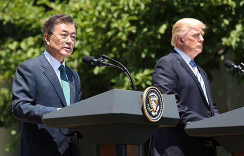 한·미 정상회담, ‘한반도 평화체제 구축 여정의 첫발’