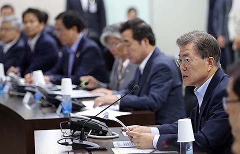 문 대통령, “국제사회와 협력해 북한 도발 단호히 대응할 것”