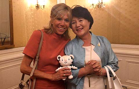 김정숙 여사, "평창에서 다시 만나요"