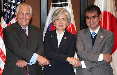 한•미•일 외교장관 대북 공조