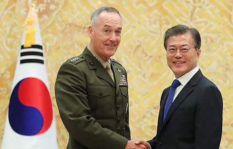 문 대통령, 미국 합참의장 접견