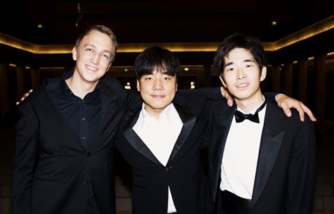 문체부 장관, 피아니스트 손정범-영화감독 김진아에게 축전