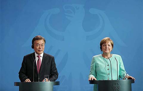 메르켈 독일 총리에 축전