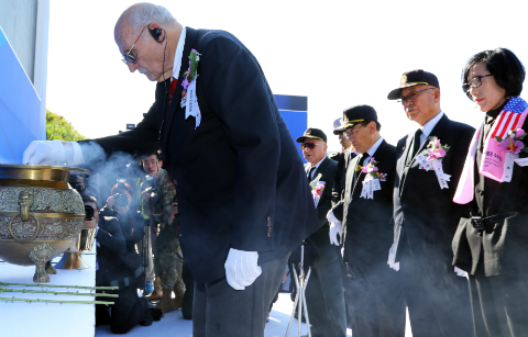 흥남철수작전 성공하게 한 ‘장진호 전투영웅’ 추모식 개최