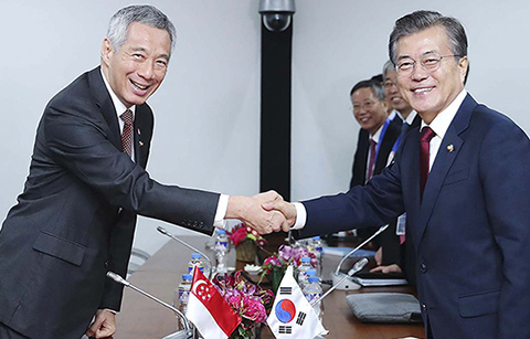 문 대통령, 리센룽 싱가포르 총리와 정상회담