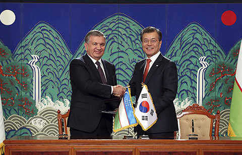 문 대통령, ‘우즈벡은 신북방정책의 가장 중요한 파트너’