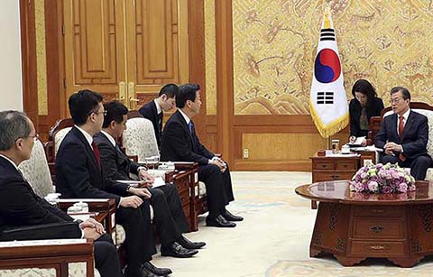 문 대통령, 일본 공명당 대표단 접견