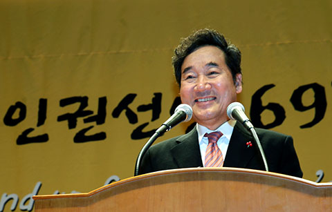 이 국무총리 “민주주의∙인권 신장 문 정부의 태생적 책임”