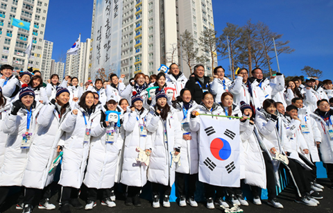 남∙북한 선수단 올림픽선수촌 입촌