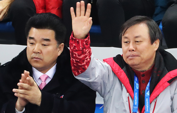 문체부 장관, 북한 체육상과 피겨 공동응원