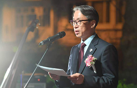 17일간 이어진 열정으로 만들 새 지평을 꿈꾸며