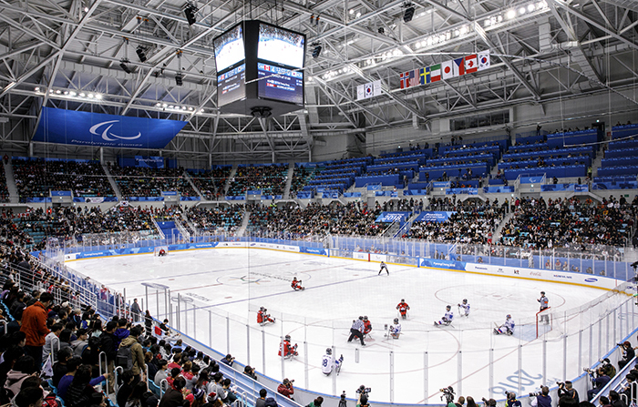 올림픽 못지 않은 패럴림픽 아이스하키 응원 열기