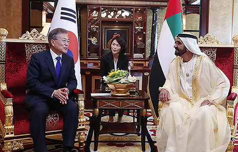 문 대통령, 두바이 통치자 접견