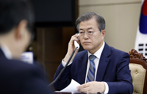 한•일 정상 “남북정상회담 성공은 북•일 관계에 도움”