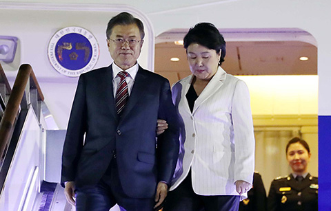 문재인 대통령, 한미정상회담 마치고 귀국