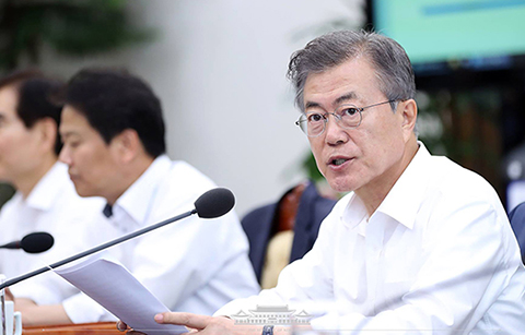 문 대통령 “북과 일상적인 만남은 매우 큰 의미”