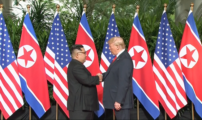 180612_trumpkim_main