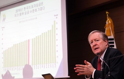 OECD “한국경제 내년까지 3% 성장”