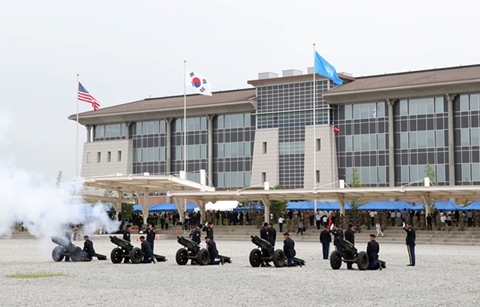 주한미군 평택시대 개막... 문 대통령 “위대한 동맹 발전 기대”