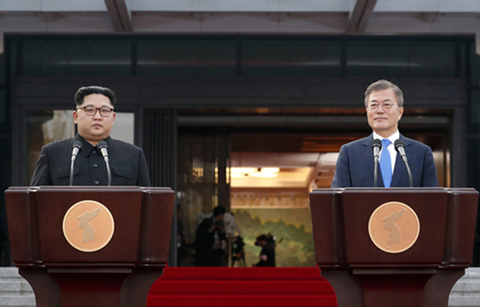 청, 문 대통령 영어 연설집 제작•배포