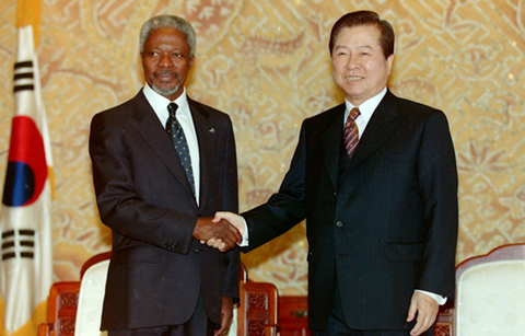 코피 아난 별세… 한국에 애도 물결