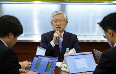 문 대통령, 내일 유럽 순방 “한반도 평화 지지 확산”