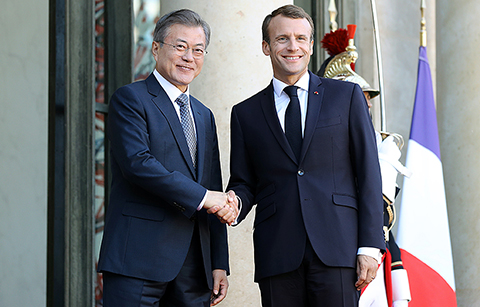 한•불 정상회담 “대북 제재 완화, 역할 해달라”