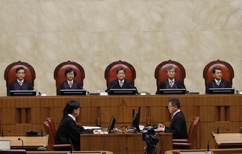 이 총리 "'징용 판결' 일 정부 발언 깊은 우려"